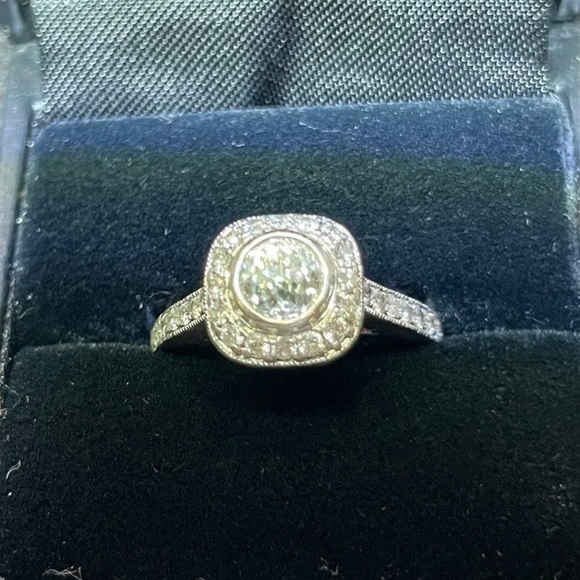 Crown Of Light Diamond 14k White Gold Engagement Ring and Wedding Band Set - Picture 2 of 5